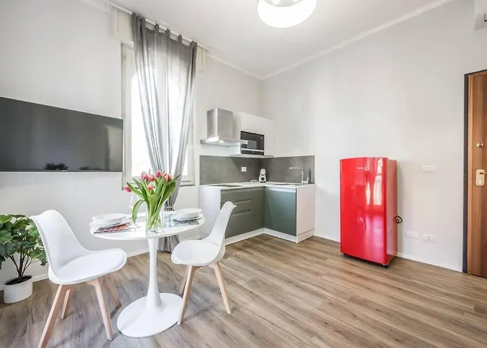 Apartment Cucchiari 6a *