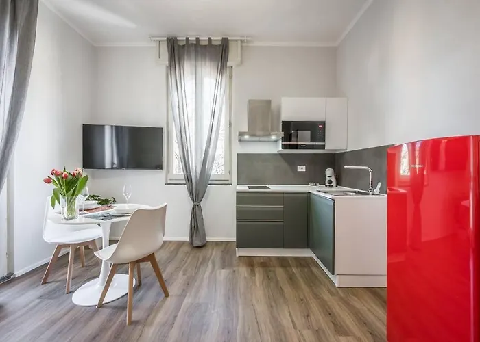 Apartment Cucchiari 6a *